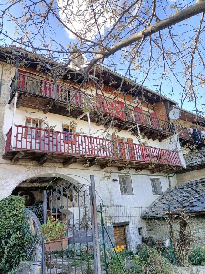 Maison Du Mont Aosta Luaran gambar